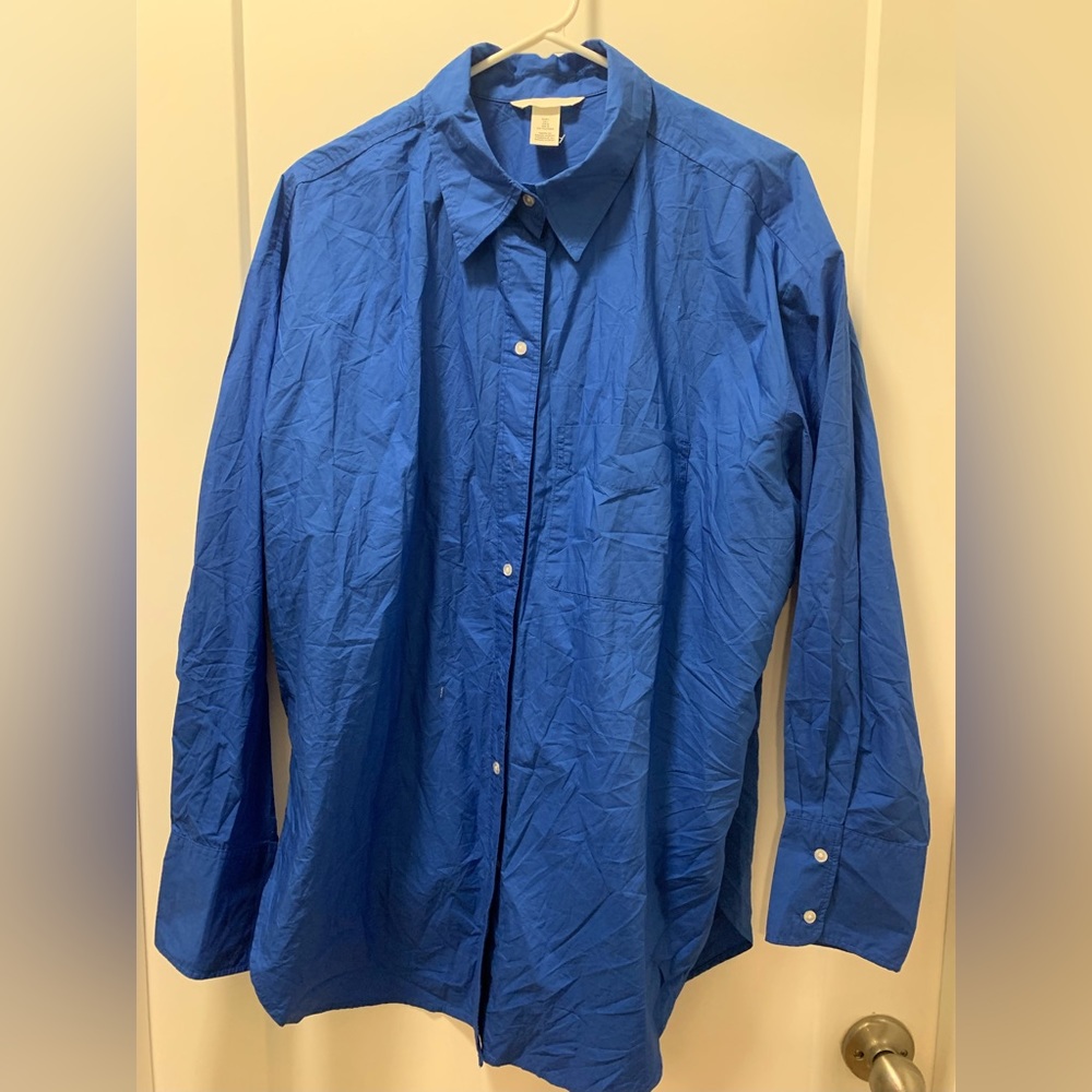 H and m button up